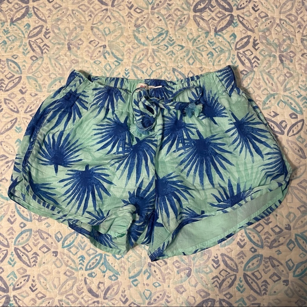 Vineyard Vines Tie Waist Shorts